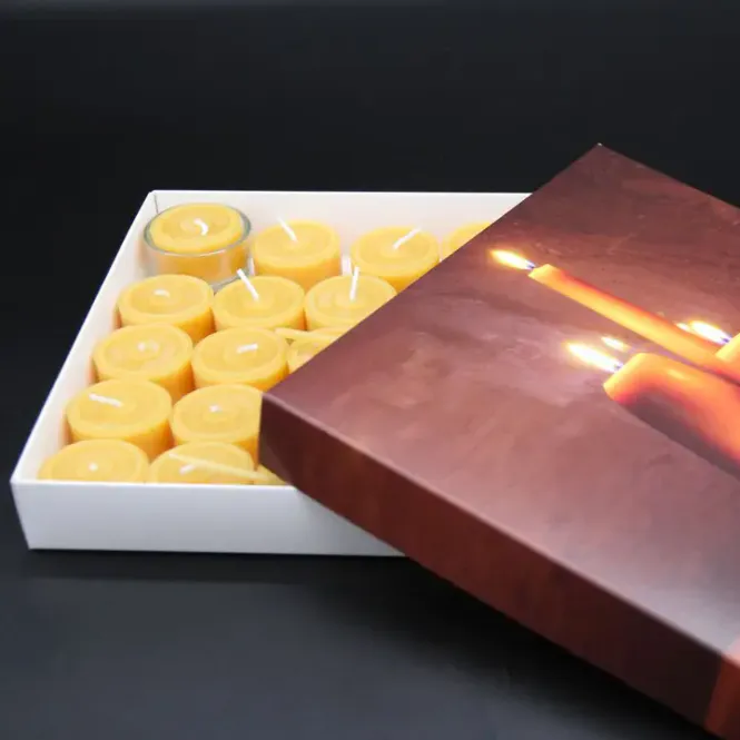 Hovedbilde 25 stk telys av bivoks + en telysholder / Stephanu