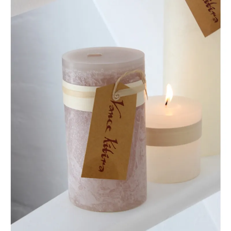 Timber® Candles Kubbelys Grey, 8 x 15 cm / Vance Kitira