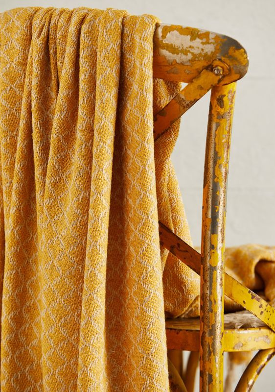 Håndvevet pledd i resirkulert bomull, Old Gold - 130x180cm / Namaste Fair Trade